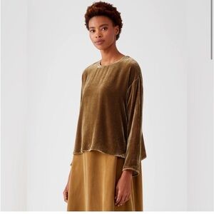 EILLEN FISHER HAZEL ROUND NECK BOX TOP